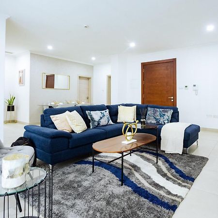 אקרה Amazing 2 Bedroom Room Space Available מראה חיצוני תמונה