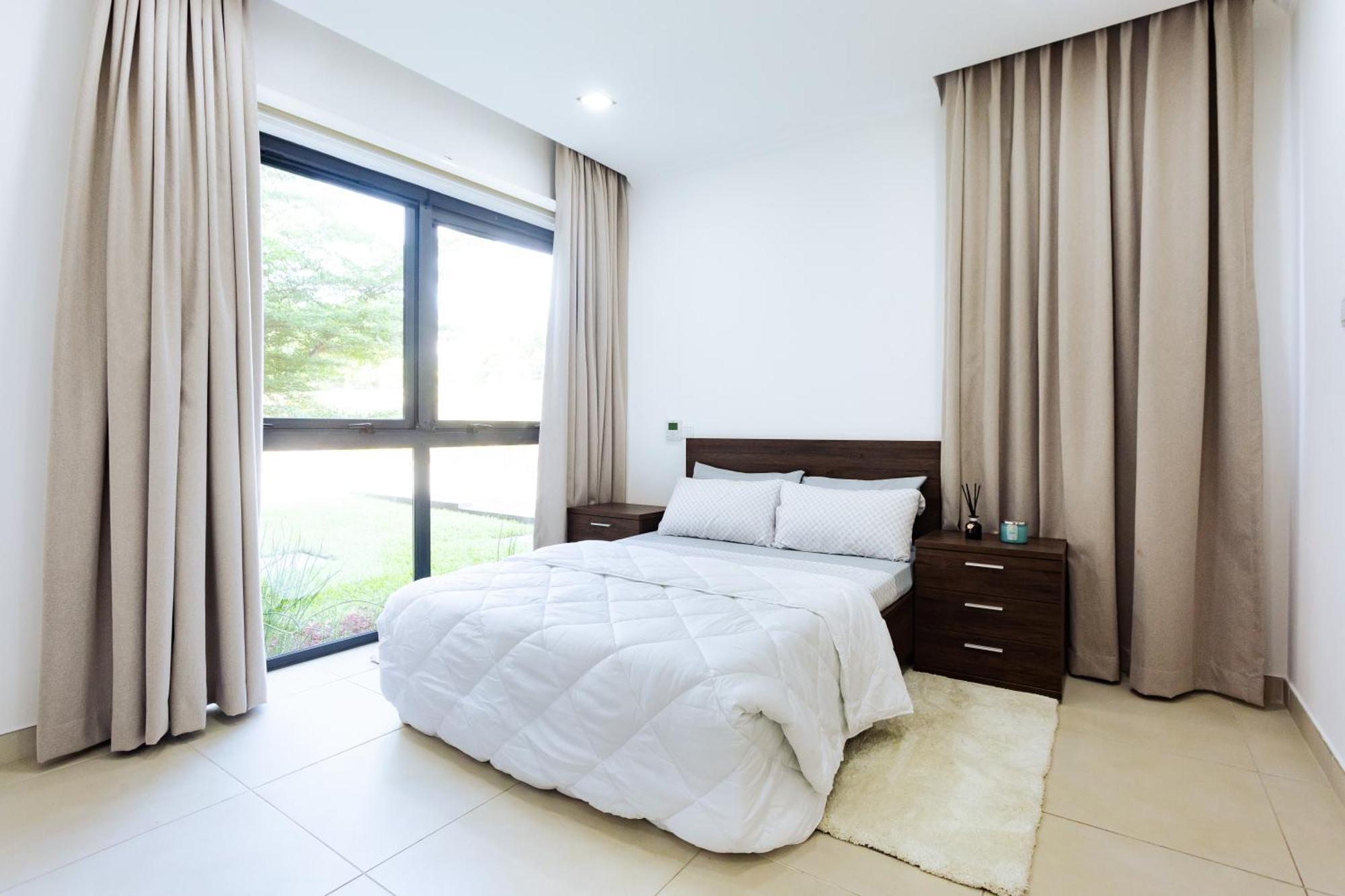 אקרה Amazing 2 Bedroom Room Space Available מראה חיצוני תמונה